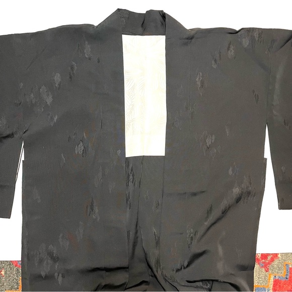 Vintage Silk Kimono - Picture 4 of 16